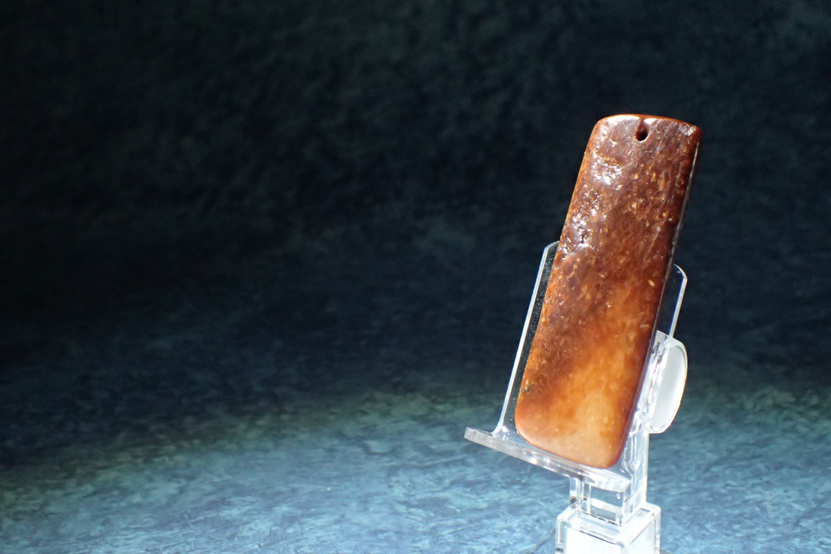 新石器時代 玉斧珮(龍山文化) Neolithic Jade Axe Pendant (Longshan)