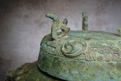 東周渦紋龍鳳青銅缶 Plain Swirl Bronze Fou